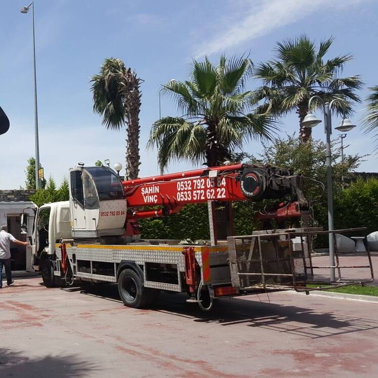 Gürpınar Kiralık Vinç: Güvenilir Çözümler, Profesyonel Hizmet